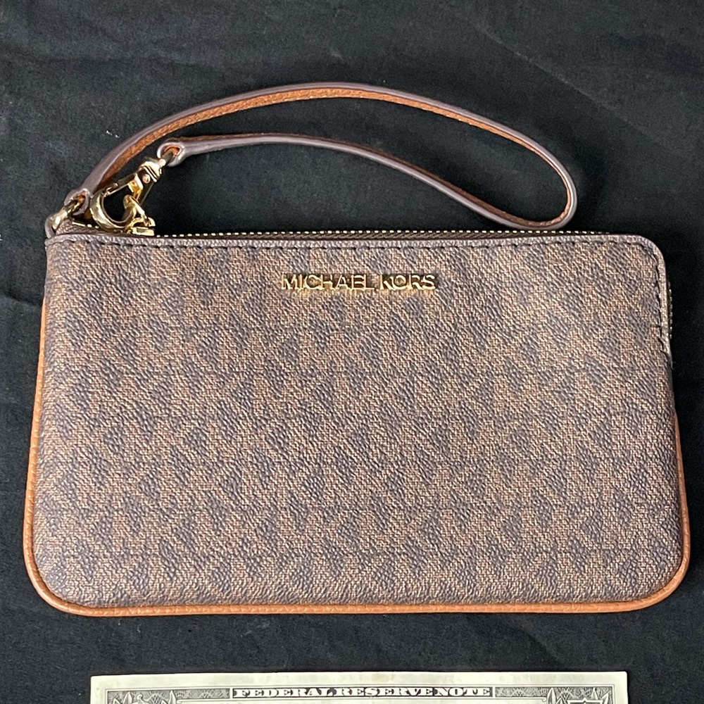 Michael Kors Wristlet Clutch